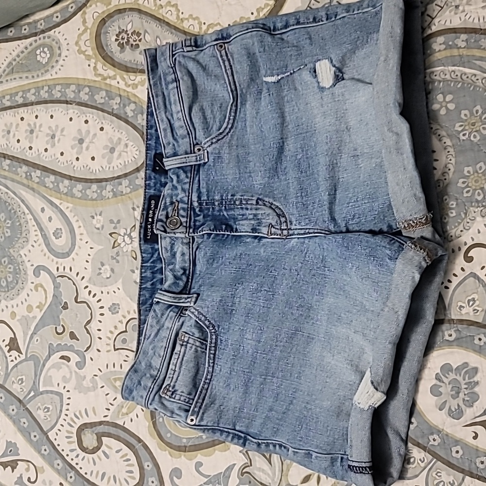 Lucky brand Rolled up Jean shorts